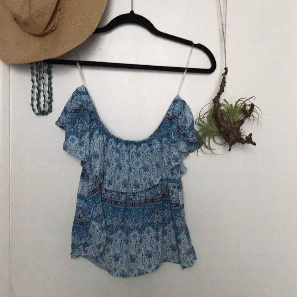 Crop top off the shoulder